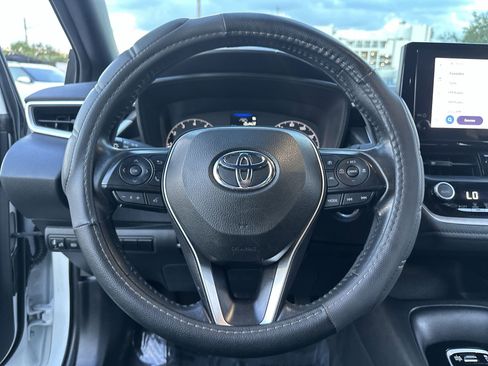 Used 2023 Toyota Corolla SE FWD image 11