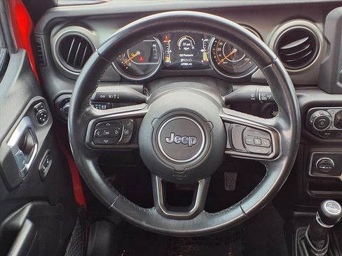 Used 2021 Jeep Gladiator Sport image 12