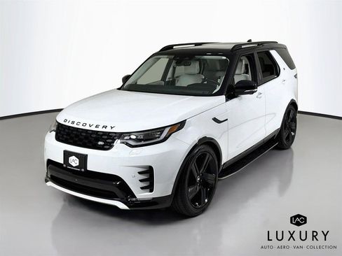 Used 2025 Land Rover Discovery Dynamic SE AWD/4WD image 4