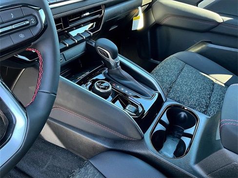 New 2025 Chevrolet Colorado Z71 w/ Midnight Edition image 12