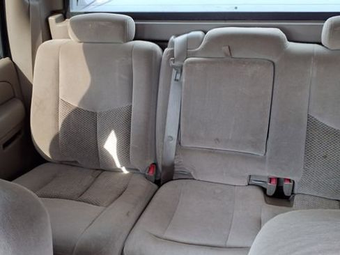 Used 2005 Chevrolet Avalanche LS w/ Onstar Plus Package RWD image 28