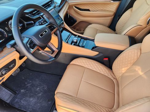 New 2025 Jeep Grand Cherokee L Summit image 12