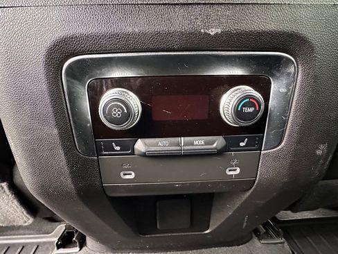 Used 2023 GMC Yukon AT4 w/ AT4 Premium Package AWD/4WD image 25