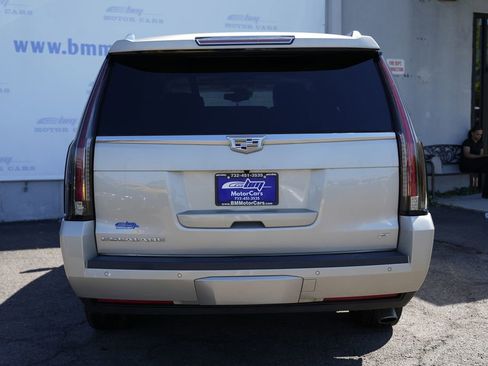 Used 2015 Cadillac Escalade ESV Platinum AWD/4WD image 6