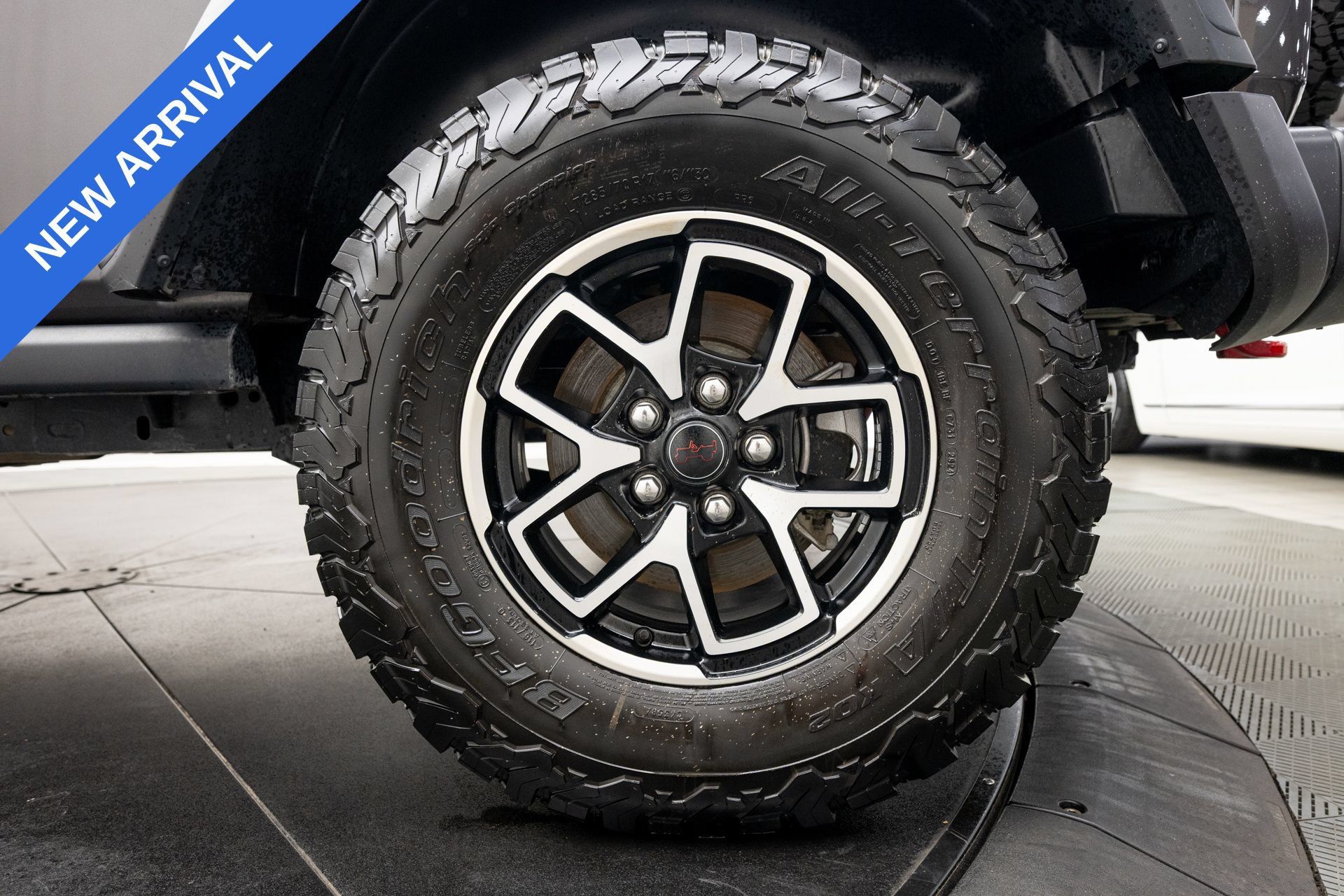 Used 2025 Jeep Wrangler Unlimited Rubicon AWD/4WD image 26