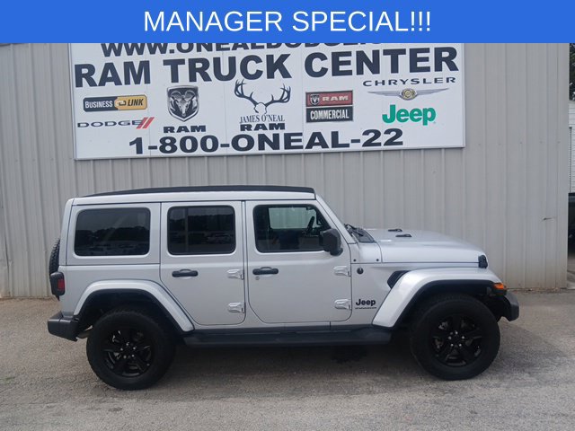 Used 2023 Jeep Wrangler Unlimited Sahara AWD/4WD image 45