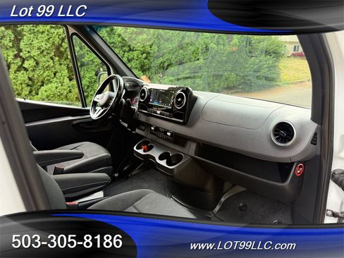 Used 2019 Mercedes-Benz Sprinter 144 w/ Premium Plus Package image 35