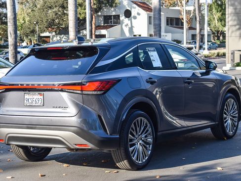 Used 2024 Lexus RX 450h AWD w/ Luxury Package image 6