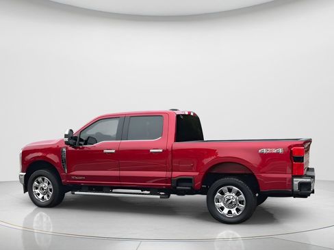 Used 2025 Ford F250 Lariat w/ Chrome Package image 9