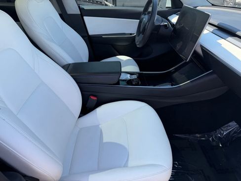 Used 2020 Tesla Model Y Long Range AWD/4WD image 10