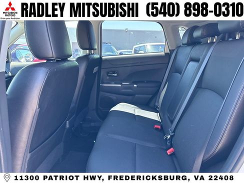 Used 2018 Mitsubishi Outlander Sport SEL AWD/4WD image 12