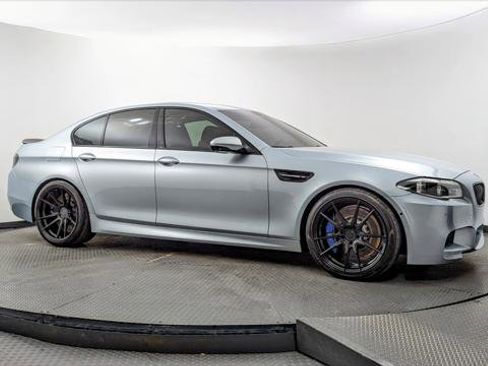 Used 2015 BMW M5 image 11
