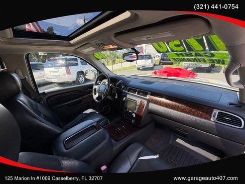 Used 2010 GMC Yukon Denali image 30