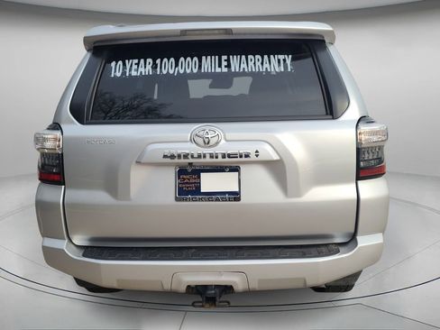 Used 2022 Toyota 4Runner SR5 image 6