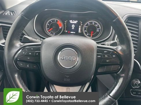 Used 2019 Jeep Cherokee Latitude Plus image 14