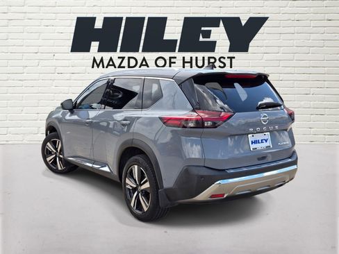Used 2021 Nissan Rogue Platinum FWD image 4