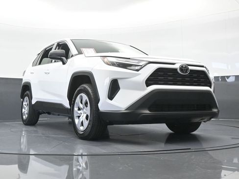 Used 2025 Toyota RAV4 LE FWD image 56