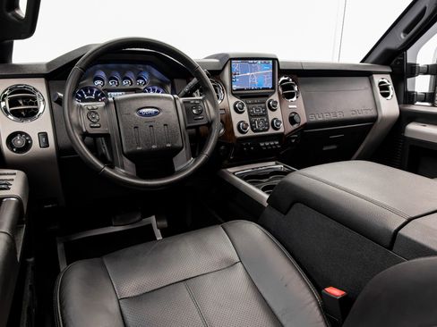 Used 2016 Ford F250 Lariat w/ Lariat Ultimate Package AWD/4WD image 35