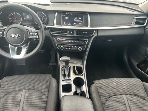 Used 2019 Kia Optima LX image 11