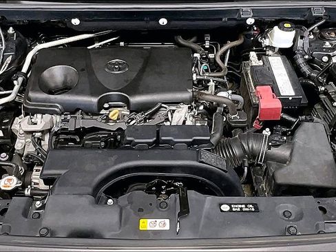 Used 2019 Toyota RAV4 XLE image 9