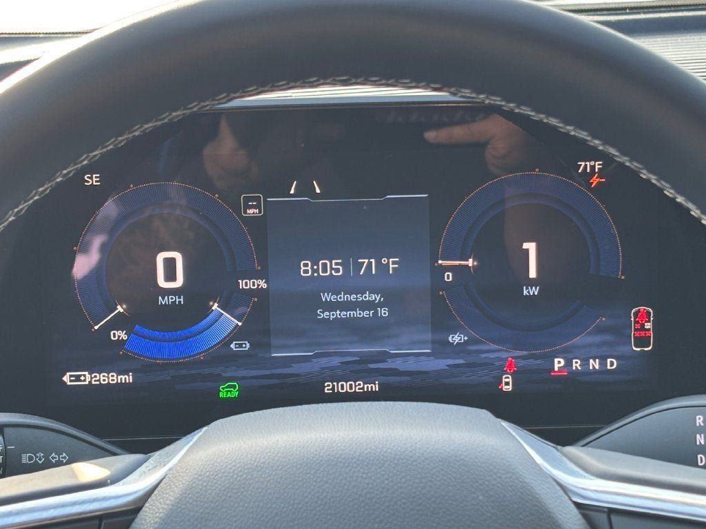 Certified 2025 Chevrolet Equinox EV LT w/ Convenience Package FWD image 14