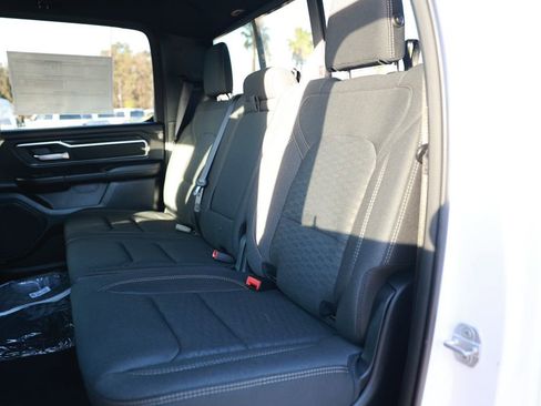 New 2026 RAM 1500 4x4 Crew Cab image 33