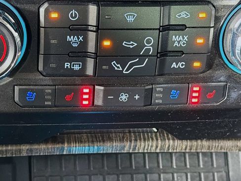 Used 2021 Ford F350 Lariat w/ Lariat Ultimate Package AWD/4WD image 39