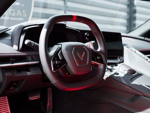 Used 2020 Chevrolet Corvette Stingray Coupe w/ 1LT image 38