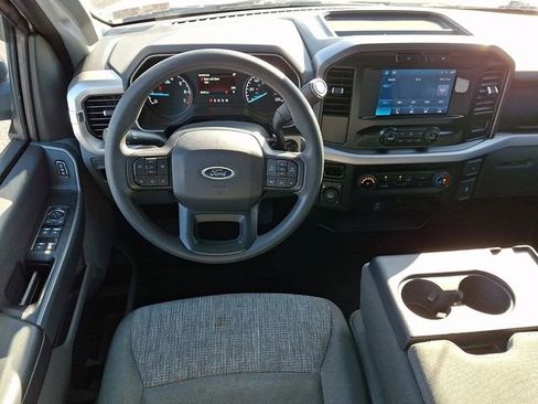 Used 2023 Ford F150 XLT image 2