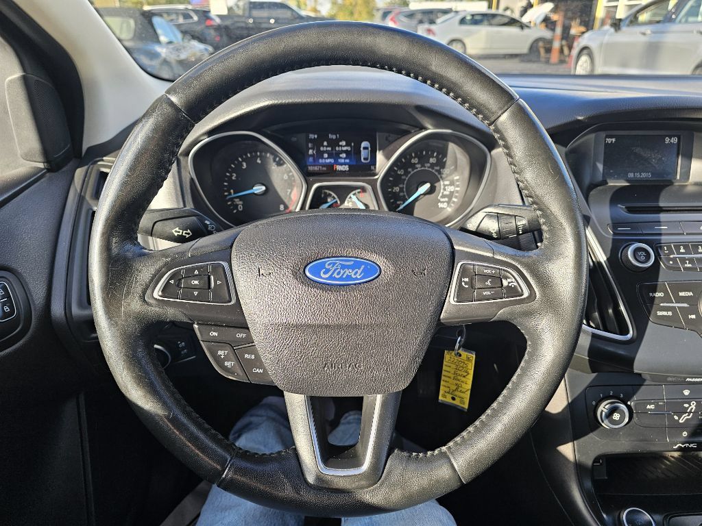 Used 2016 Ford Focus SE w/ Equipment Group 201A FWD image 31