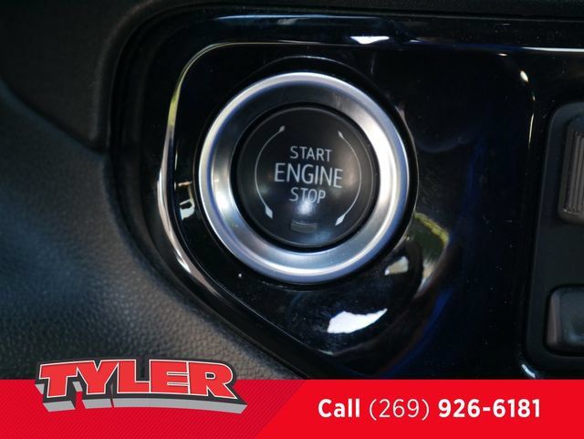 Used 2025 GMC Sierra 1500 SLT AWD/4WD image 31
