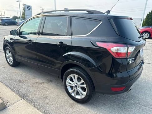 Used 2018 Ford Escape SE w/ SE Sync 3 Package AWD/4WD image 6