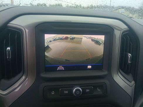 Used 2023 Chevrolet Silverado 2500 Custom w/ Custom Convenience Package image 15