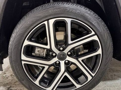 Certified 2025 Jeep Compass Limited w/ Elite Group image 13