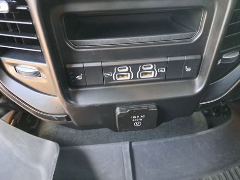 Used 2022 RAM 1500 Laramie image 9