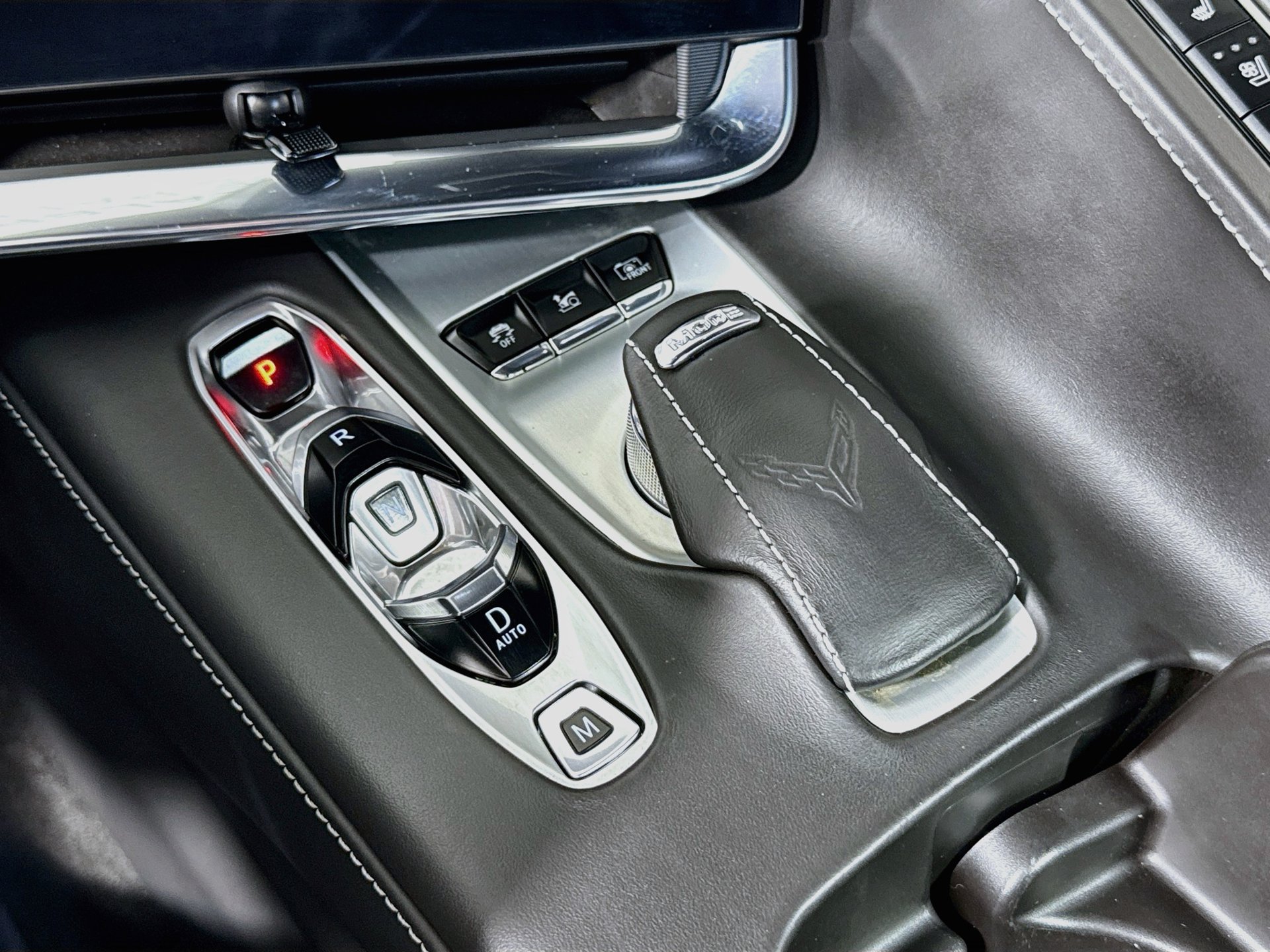 Used 2020 Chevrolet Corvette Stingray Premium Conv w/ 3LT Preferred Equipment Group RWD image 15