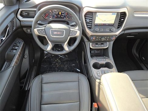 Used 2023 GMC Acadia Denali w/ Denali Ultimate Package image 12