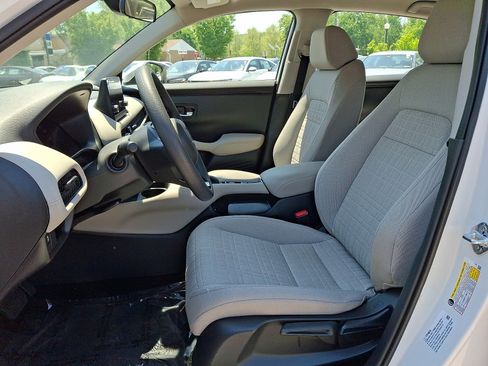 Used 2025 Honda HR-V LX image 13