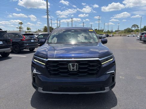 Used 2023 Honda Pilot EX-L image 2