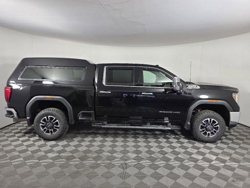 Used 2021 GMC Sierra 3500 SLT w/ SLT Preferred Package AWD/4WD image 10