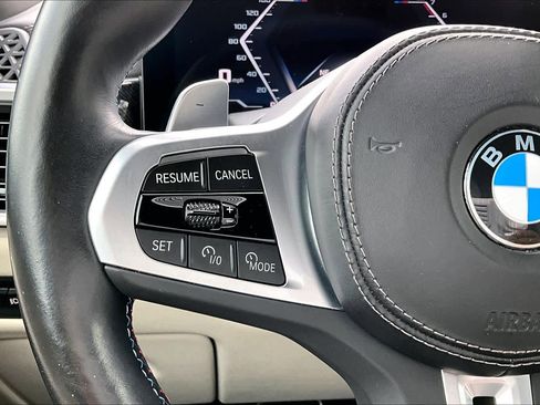 Used 2024 BMW X5 M60i image 21