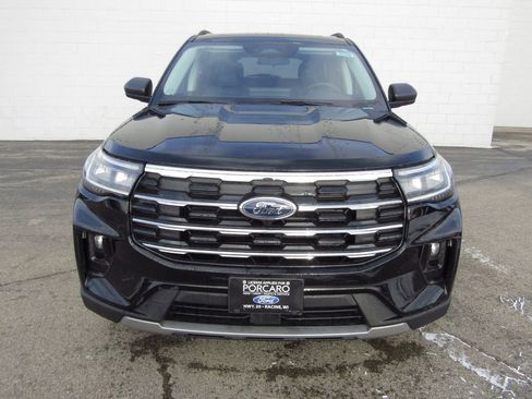 New 2025 Ford Explorer Active w/ Active Comfort Package image 3