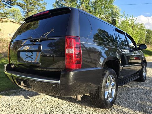 Used 2013 Chevrolet Suburban LTZ AWD/4WD image 10