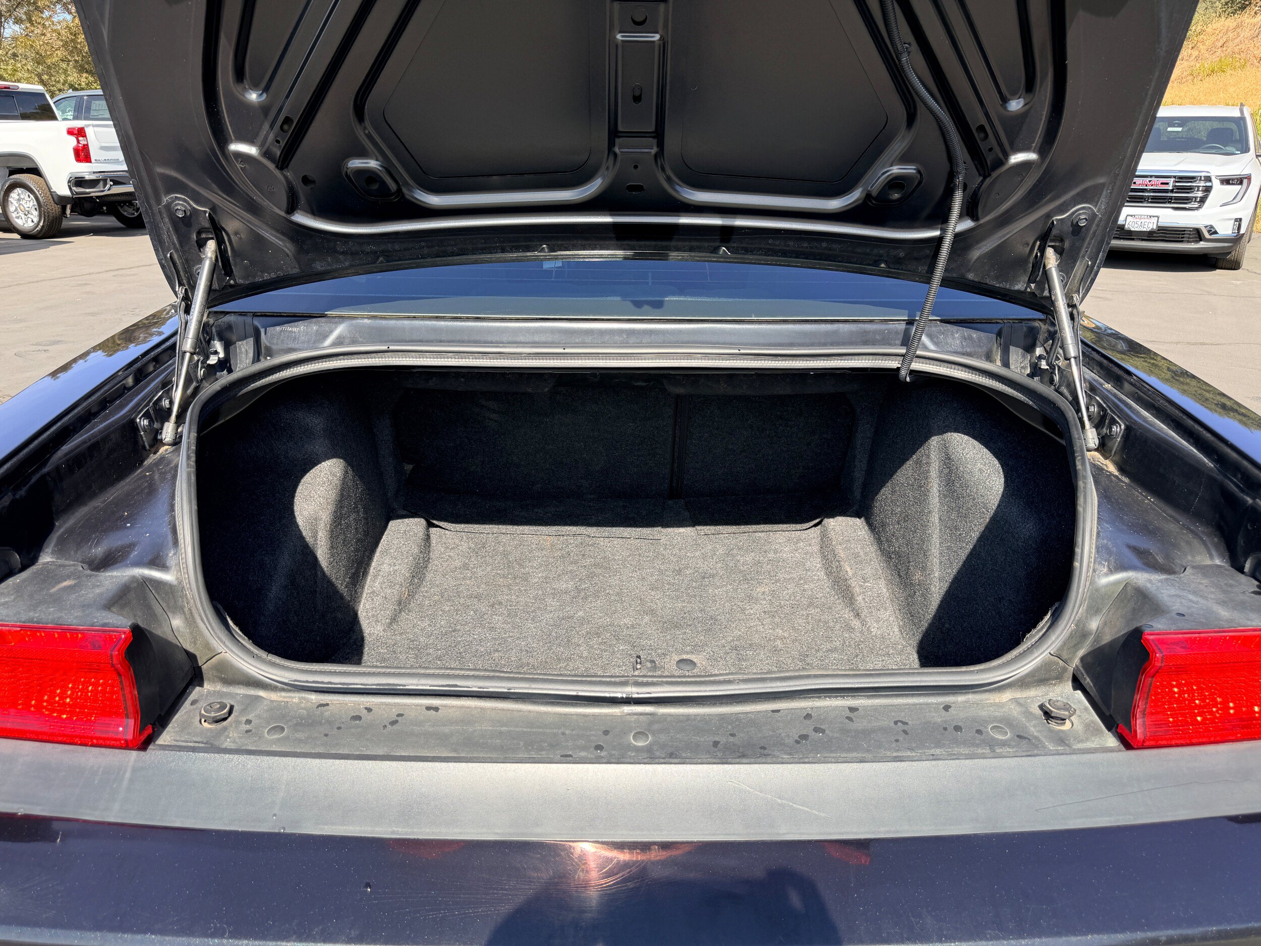 Used 2009 Dodge Challenger R/T RWD image 9