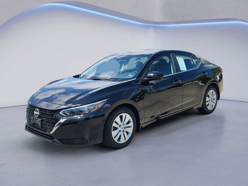 Used 2025 Nissan Sentra S FWD image 7