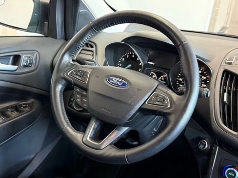Used 2018 Ford Escape Titanium AWD/4WD image 11