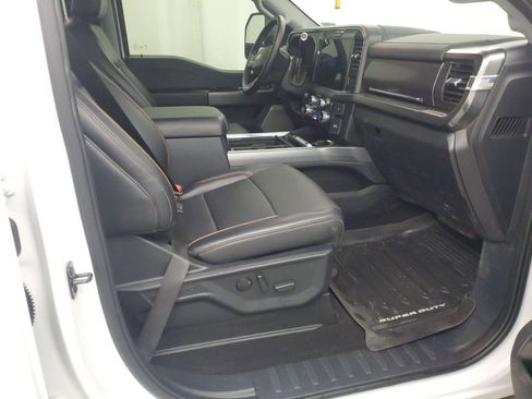 Used 2025 Ford F350 Lariat AWD/4WD image 10