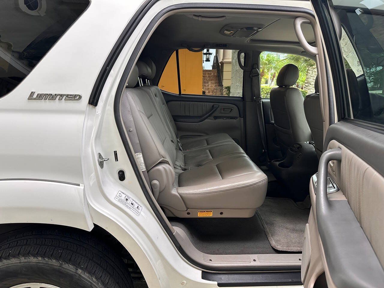Used 2007 Toyota Sequoia Limited RWD image 24