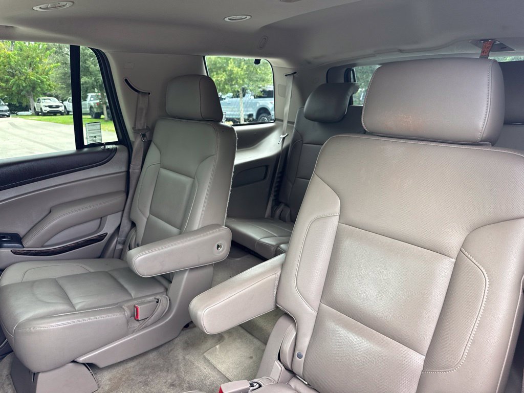 Used 2016 GMC Yukon SLT w/ HD Trailering Package RWD image 11