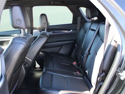 Used 2022 Cadillac XT5 Premium Luxury w/ LPO, Floor Liner Package image 16